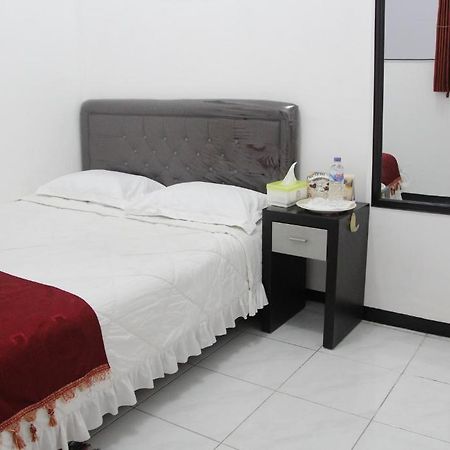 Providence Homestay Surabaya Room photo